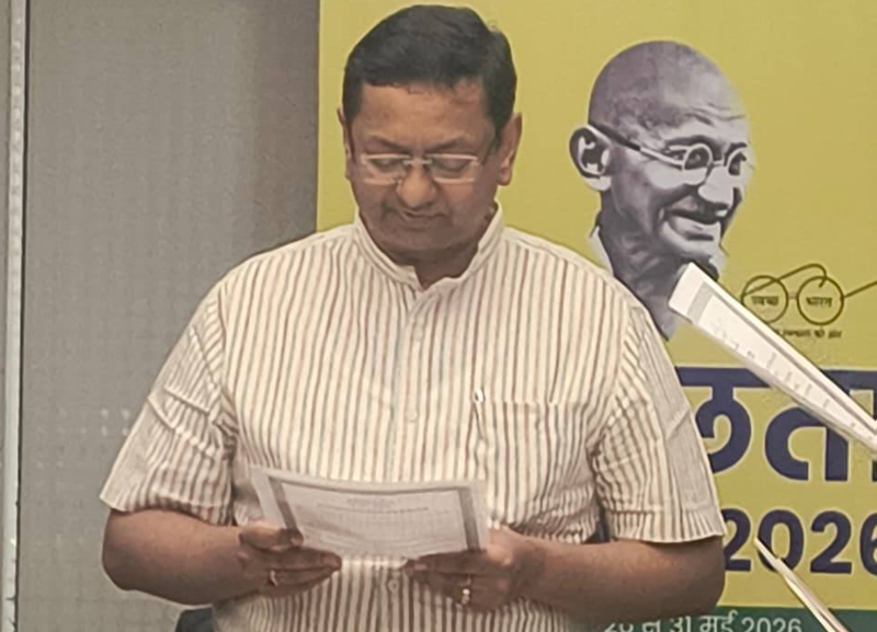 REC CMD Jitendra Srivastava administers ‘Swachhata Pledge’